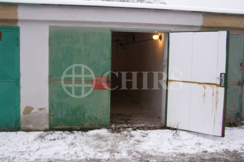 Pronájem garáže, OV, 20m2, ul. Na Větrníku, P-6 Veleslavín