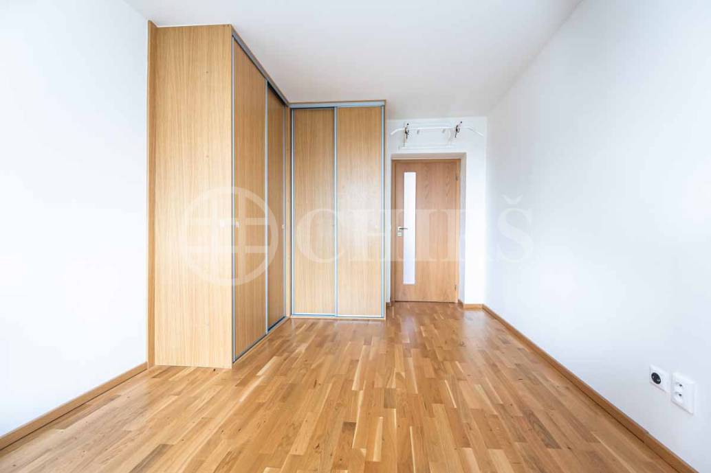 Prodej bytu 4+kk s lodžií a garáží, DV, 84m2, ul. Nad Šárkou 2087/16, Praha 6 - Dejvice