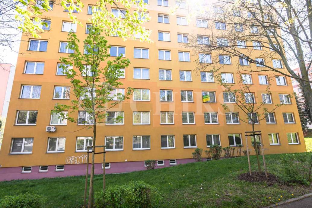 Prodej bytu 3+1 s lodžií, OV, 73m2, ul. Laudova 1007/21, Praha 6 - Řepy