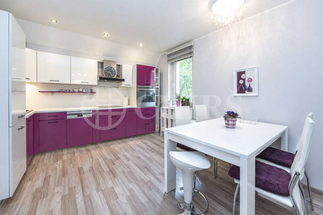 Pronájem bytu 3+kk s lodžií, 76 m², Voskovcova 961/4, Praha 5- Barrandov