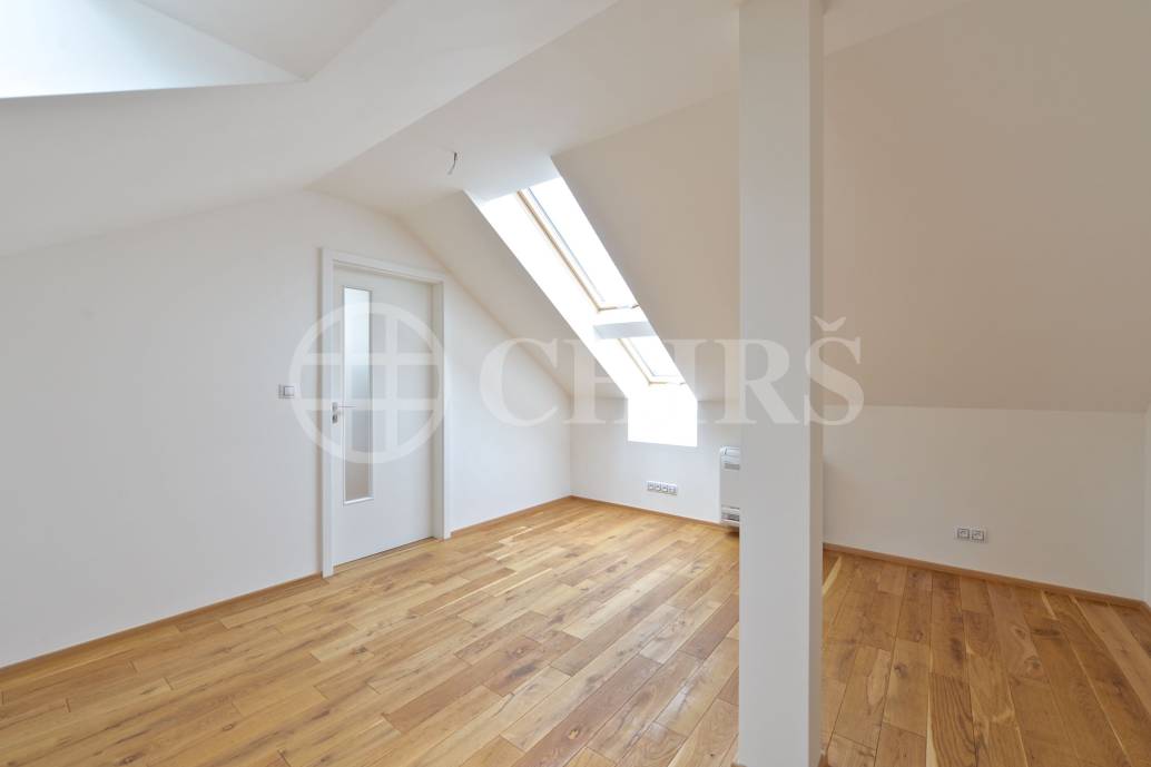 Prodej bytu 3+kk/mezonet, OV, 88 m2, Vratislavova 60/9, Praha 2