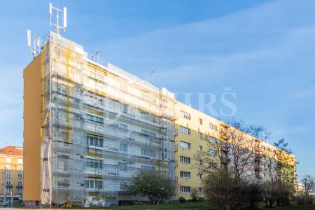 Prodej bytu 2+kk/B, DV, 39m2, ul. U Městských domů 1556/13, Praha 7 - Holešovice