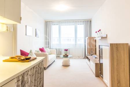 Prodej bytu 2+kk, OV, 41m2, ul. Jetelová 2863/6, Praha 10 - Záběhlice