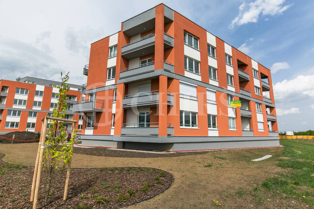 Pronájem bytu 2+kk s lodžií, OV, 56 m2, ul. Sazovická 507/16, Praha 5 - Zličín