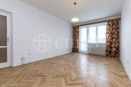 Pronájem bytu 2+1 s lodžií, OV, 53 m2, ul. Africká 617/18, Praha 6 – Vokovice