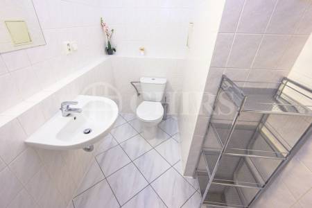 Prodej bytu 2+kk, OV, 43m2, ul. Högerova 1098/15, Praha 5 - Hlubočepy