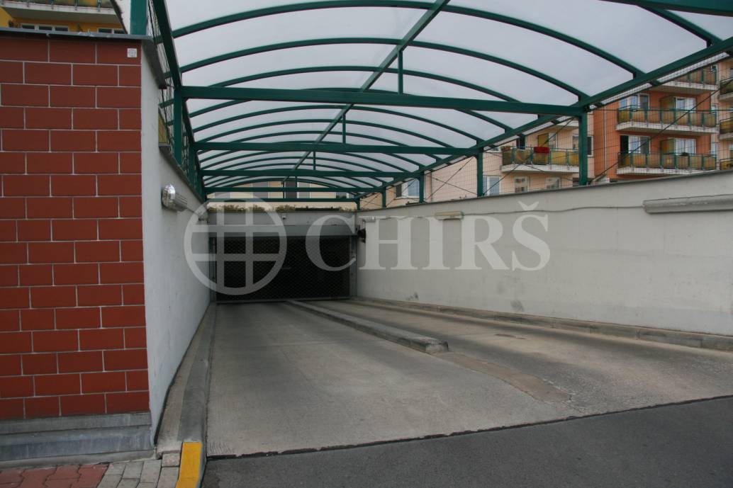 Pronájem bytu 2+kk/B/S/GS, 66m2, OV, ul. Padovská 585/16, Horní Měcholupy