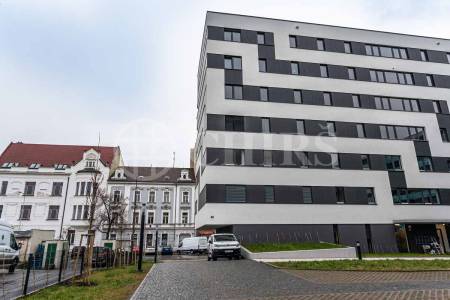 Prodej bytu 2+kk s balkonem, OV, 51m2, ul. U Průhonu 1624/1a, Praha 7 - Holešovice