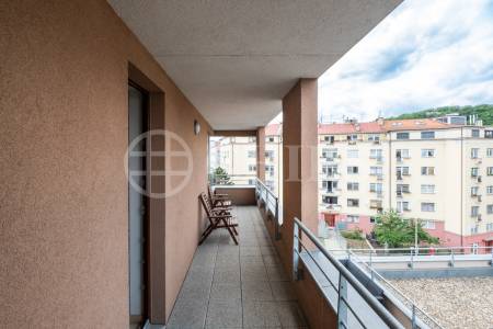 Prodej bytu 2+kk s lodžií a sklepem, OV, 60 m2, ul. Musílkova 1311/5b, Praha 5 - Košíře