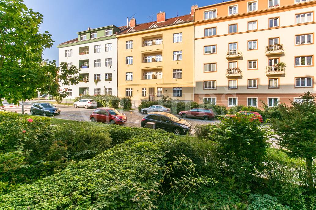 Pronájem bytu 1+kk, OV, 30m2, ul. Zemědělská 1573/4, Praha 6 - Dejvice