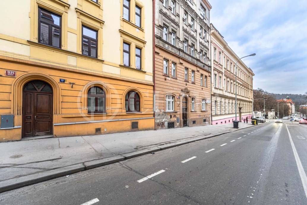 Pronájem bytu 4+kk, OV, 80m2, ul. U Santošky 1131/13, Praha 5 - Smíchov