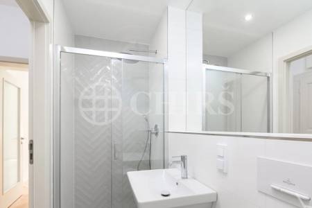 Prodej bytové jednotky 2+kk, OV, 43,2 m², ul. Na Výšinách 900/8, Praha 7 - Bubeneč