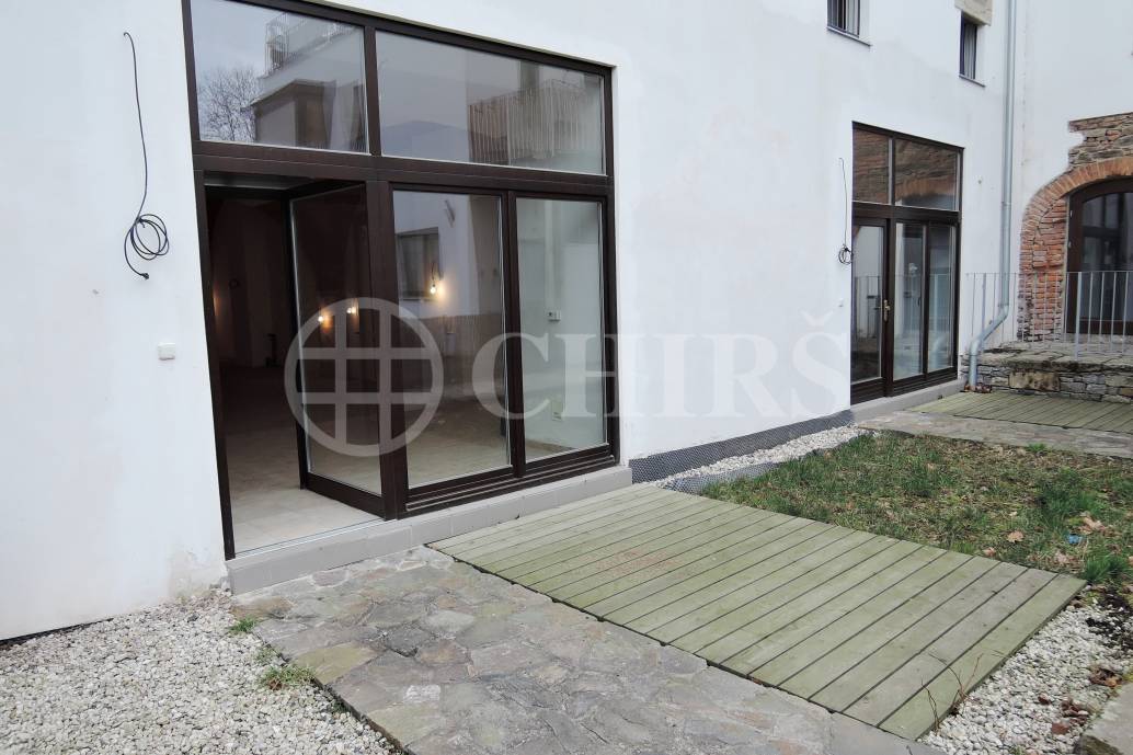 Prodej bytu 1+kk/T, OV, 103m2, ul. Tyršova 7, Škvorec u Úval, Praha - východ