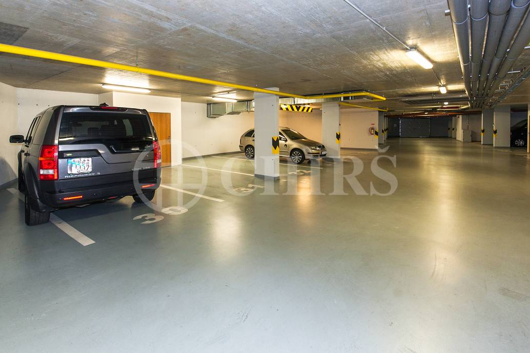 Prodej bytu 3+kk/T/GS, OV, 98m2, ul. Lanžhotská 475/4, Praha 5 - Zličín