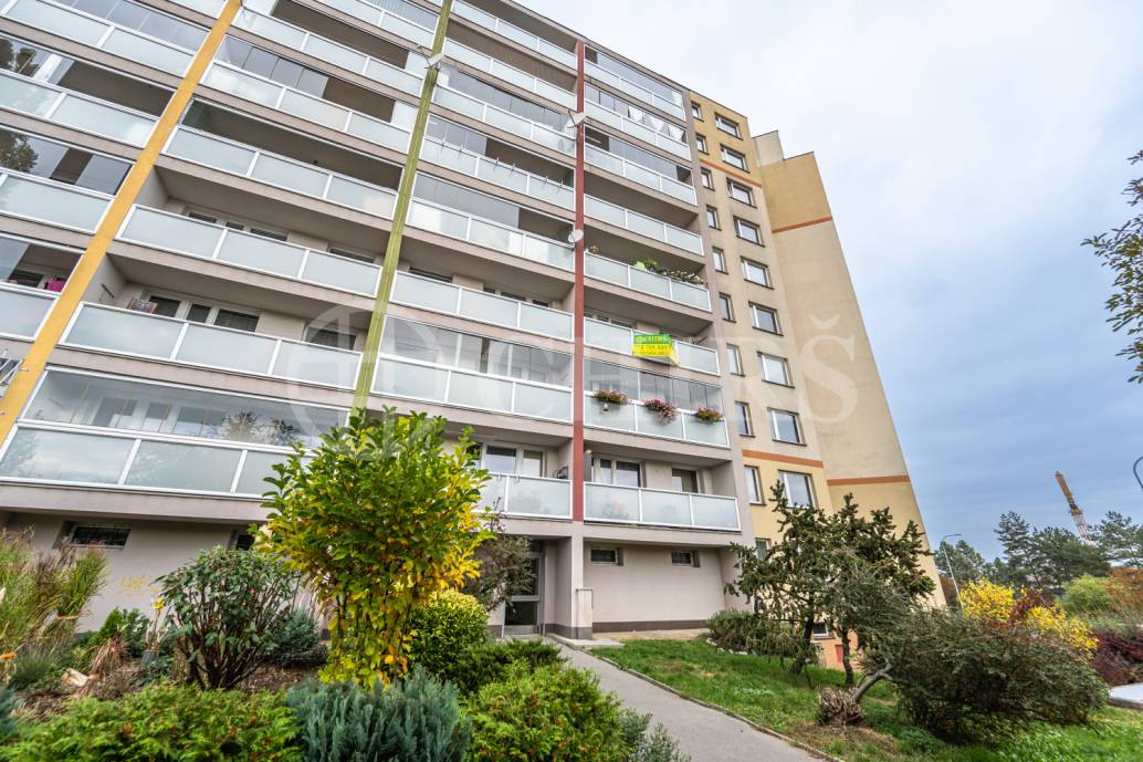 Pronájem bytu 3+1, 78m2, lodžie, ul. Amforova 1922/1, Praha 13 - Luka