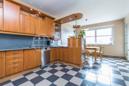 Prodej bytu 3+1, OV, 117m2, ul. Brdlíkova 286/1c, Praha 5 - Motol
