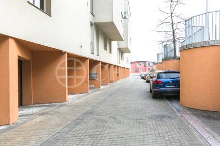 Prodej bytu 4+1 s terasou a 2x garáží, OV, 148m2, ul. Klausova 2575/9, Praha 13 - Stodůlky