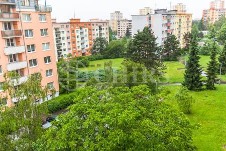 Prodej bytu 3+1/L, DV, 66m2, ul. Šatrova 663,  Praha 4 Kamýk
