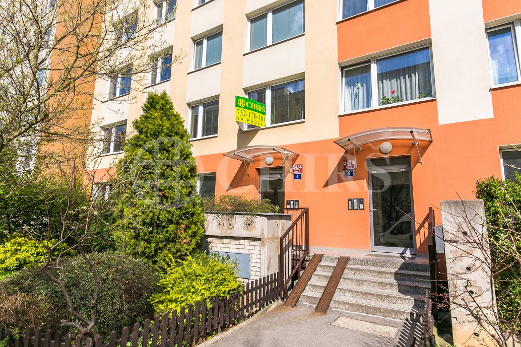 Prodej bytu 3+1 s lodžií, 80 m2, DV, ul. Prusíkova 2424/4, Praha 13 - Stodůlky