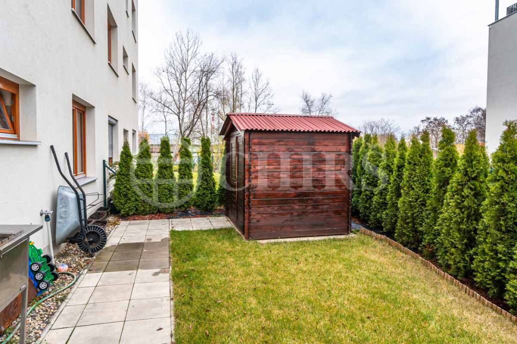 Prodej bytu 3+kk s předzahrádkou a garážovým stáním, OV, 76m2, ul. Křivatcová 504/15, Praha - 5 Zličín