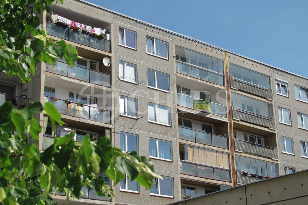 Prodej bytu 2+1/L, DV, 53 m2, Běhounkova 2309/17, Praha 13