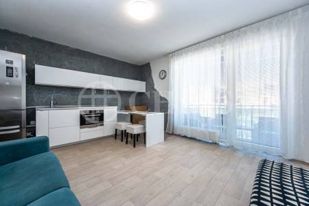 Pronájem bytu 2+kk s balkonem, OV, 45m2, ul. Žitná 1871, Hostivice, okr. Praha-západ