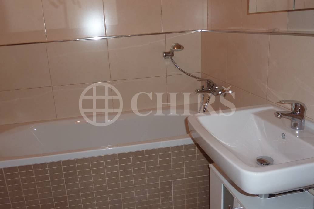 Pronájem bytu 3+kk/B/garážové stání, OV, 74m2, ul. Hanusova 1537, P-4 Michle