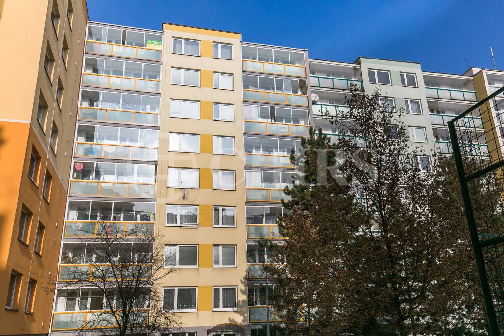 Prodej bytu 3+1 s lodžií, DV, 69 m2, ul. Flöglova 1506/7, Praha 13 - Stodůlky