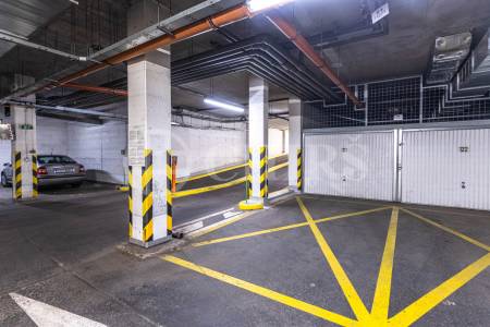 Pronájem bytu 4+kk, 111,2 m² s velkou terasou, lodžií a garáží, ul. Voskovcova 1130/26, Praha 5 - Barrandov