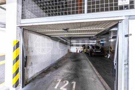 Pronájem bytu 4+kk, 111,2 m² s velkou terasou, lodžií a garáží, ul. Voskovcova 1130/26, Praha 5 - Barrandov