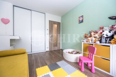 Prodej bytu 3+kk/L, sklep, garáž, OV, cca 100m2 vč. lodžie a sklepa, ul. Sokolovská 1019/312a, P-9
