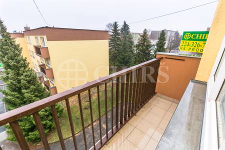 Prodej bytu 3+1 s balkonem, OV, 79m2, ul. Vsetínská 284/7, Praha 5 - Zličín