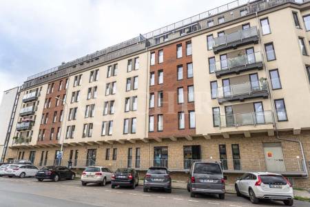Pronájem bytu 1+kk, OV, 47m2, ul. Jankovcova 24/18, Praha 7 - Holešovice