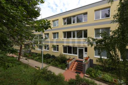 Prodej bytu 3+1 s lodžií, OV, 68m2, ul. Tetínská 291/7, Praha 5 - Radlice