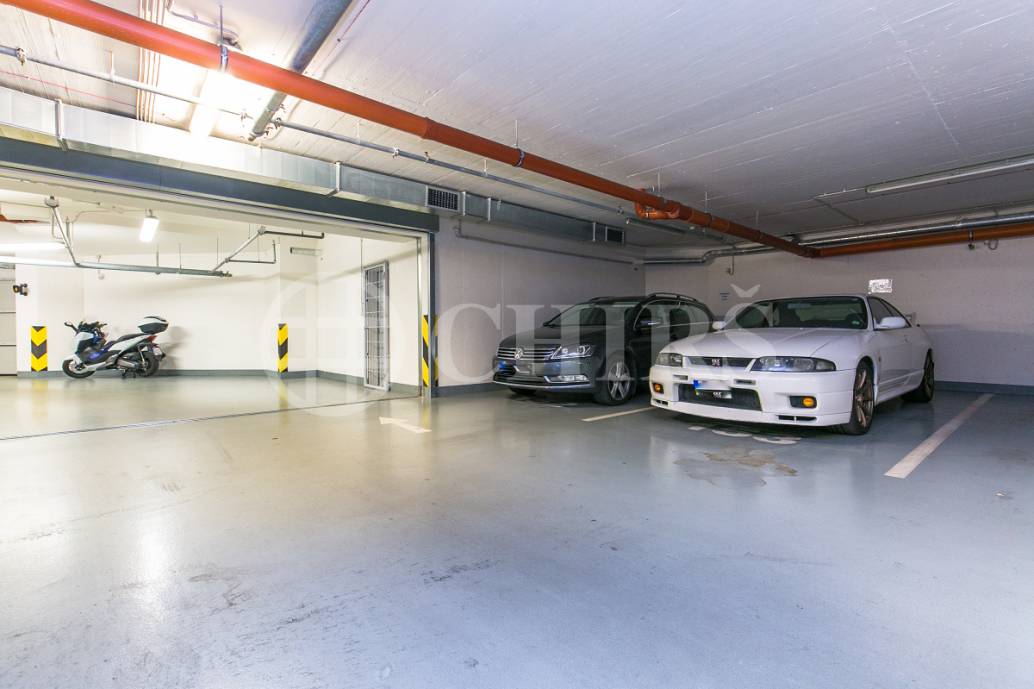 Prodej bytu 2+kk se zahradou, OV, 52m2, ul. Mantovská 697/1, Praha 10 - Horní Měcholupy