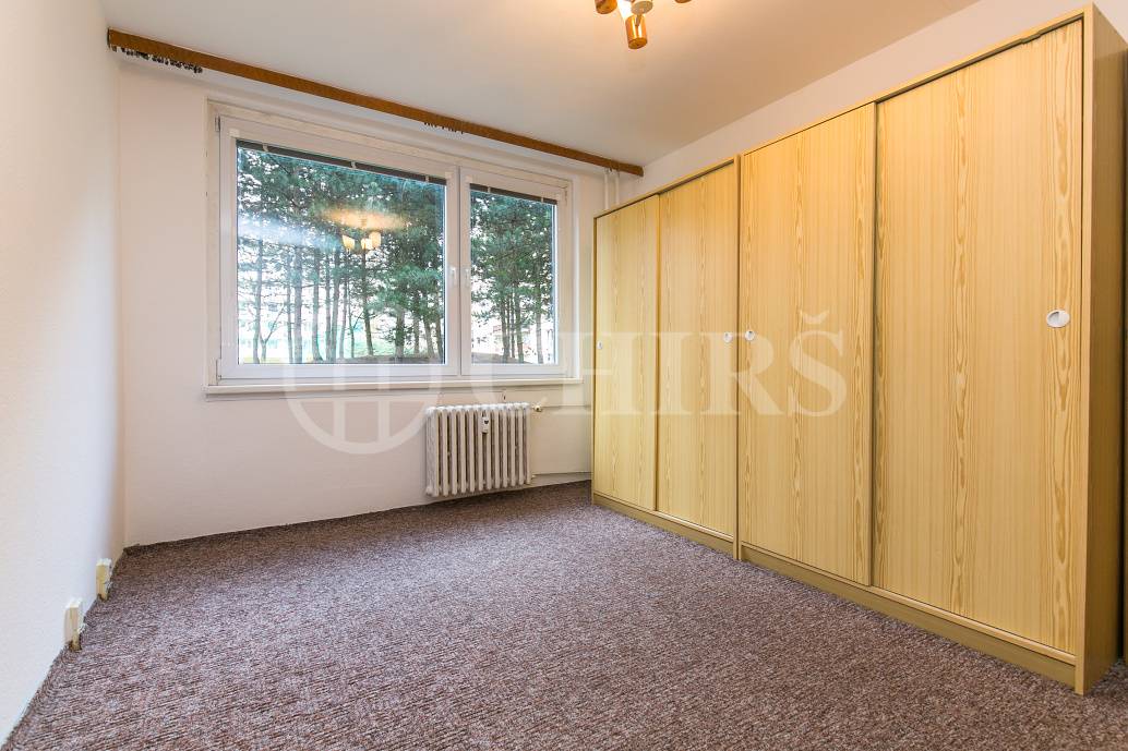 Pronájem bytu 3+1 s lodžií, DV, 81m2, ul. Borovanského 2379/18, Praha 13 - Velká Ohrada