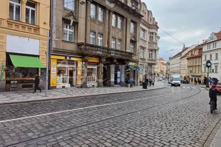 Prodej id.1/3 nebytového prostoru. Karmelitská ulice, Praha 1