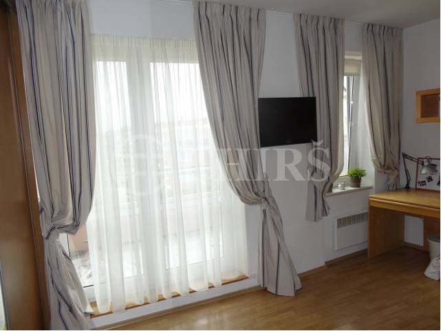 Pronájem bytu 1+kk/B, OV, 40 m2, ul. U Kříže 609/2, Praha 5 - Jinonice