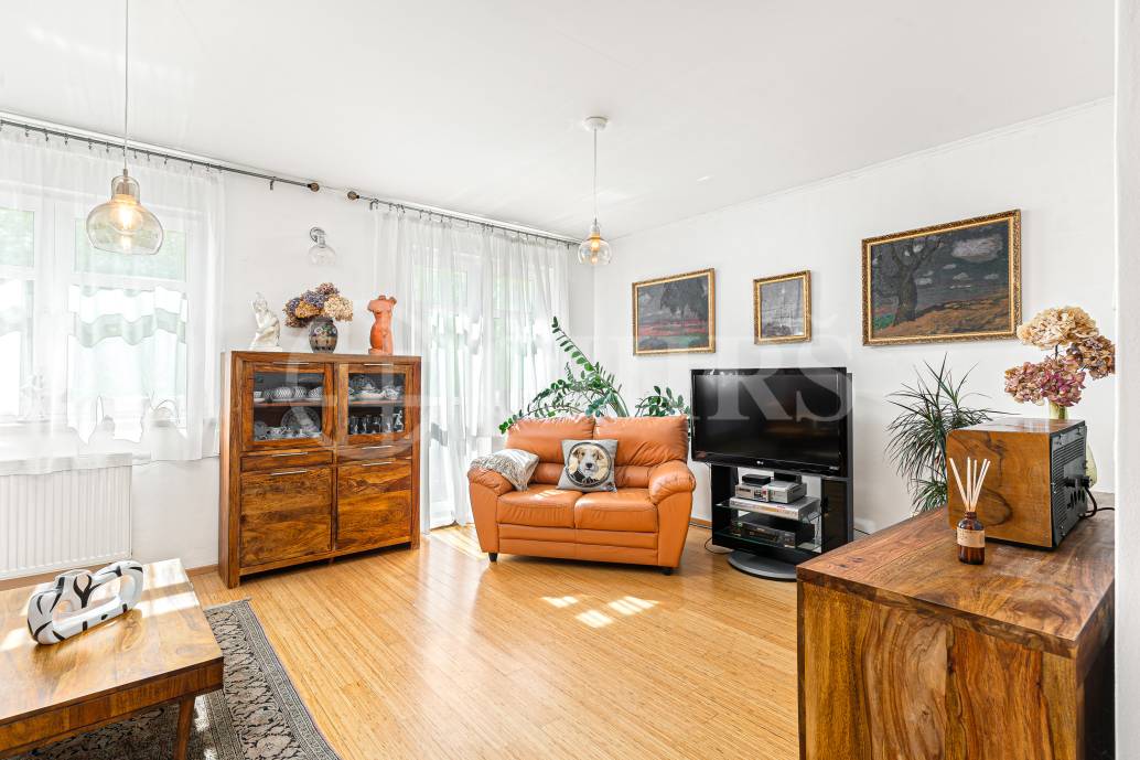 Prodej rodinného domu 5+kk s garáží, ul. U nové dálnice 703, Praha 4 - Chodov