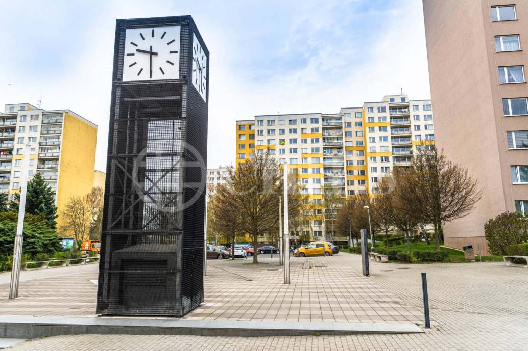 Prodej bytu 2+kk se sklepem, OV, 46m2, ul. Ciolkovského 856/4, Praha 6 - Ruzyně