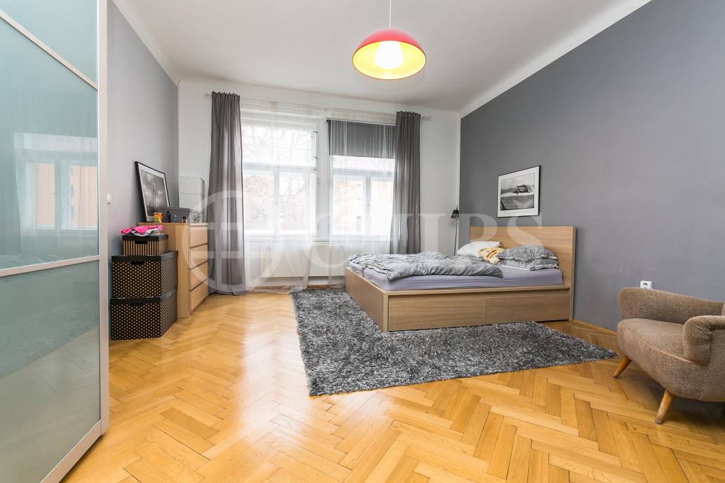 Prodej bytu 3+kk s balkónem, 90 m2, OV, ul. Generála Píky 549/4, Praha 6 - Dejvice