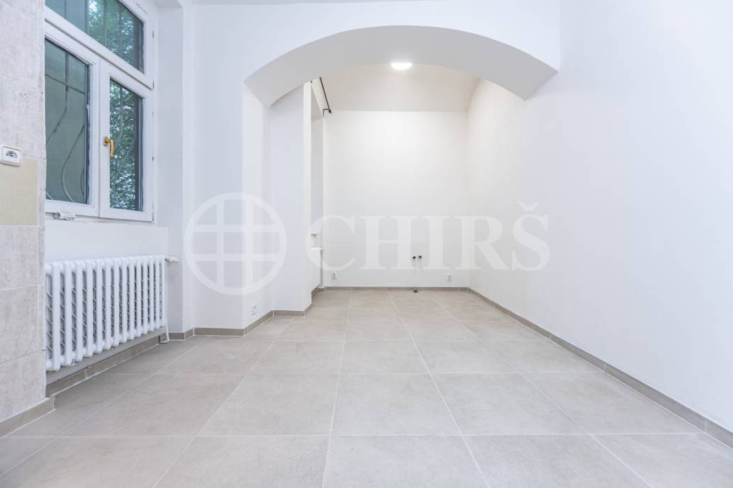 Pronájem komerčního prostoru, OV, 29 m2, ul. Salmovská 1517/14, Praha 2 - Nové město