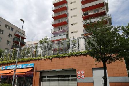 Prodej garážového stání se sklepem, OV, ul. Petržílkova 2705/32, Praha 5 - Stodůlky.