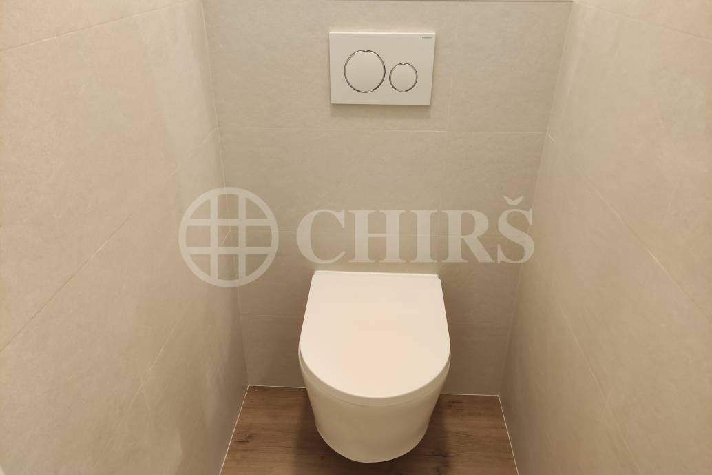 Pronájem bytu 2+kk, OV, 44 m2, ul. Kosmická 755/37, Praha 4 Háje. Pronájem bytu 2+kk, OV, 44 m2, ul. Kosmická 755/37, Praha 4 Háje.