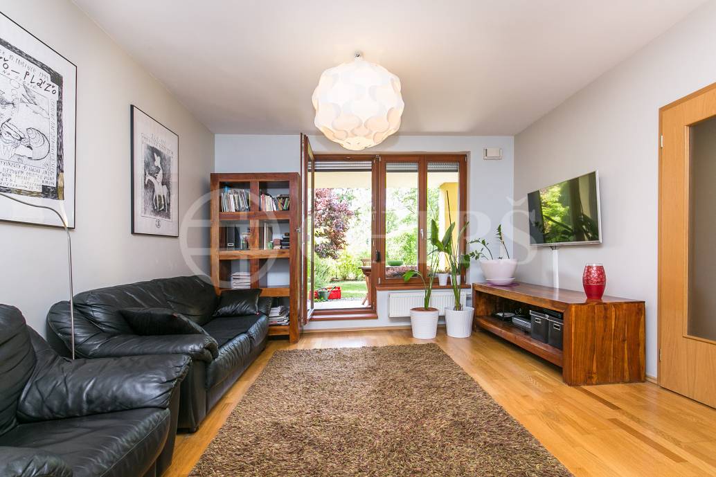 Prodej bytu 3+kk, 68m2, 172m2 předzahrádka, OV. ul. K Náhonu 989, Praha 9 - Hloubětín