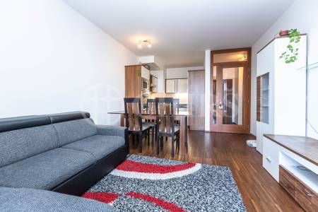 Pronájem bytu 3+kk s lodžií, OV, 90m2, ul. Jeremiášova 2722/2b, Praha 5 - Stodůlky