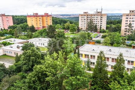 Pronájem bytu 3+1, OV, 65 m2, ul. Krynická 499/17, Praha - 8 - Troja