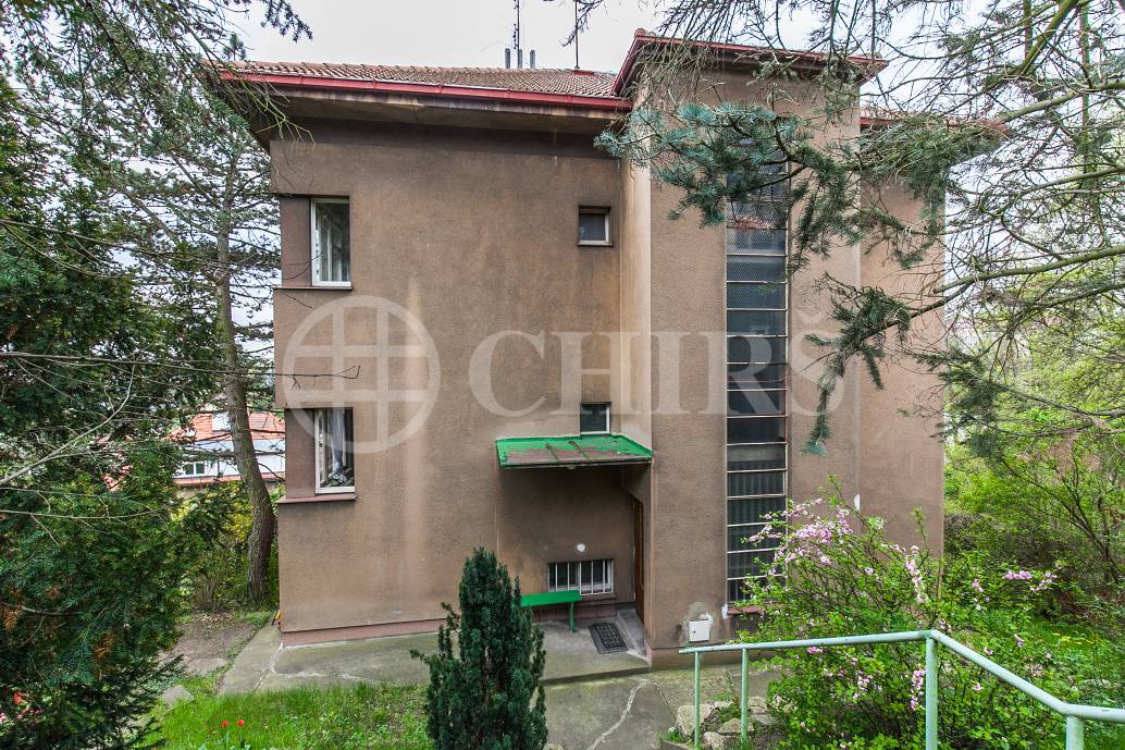 Prodej RD, 492 m2, v ul. K Závěrce, Praha 5