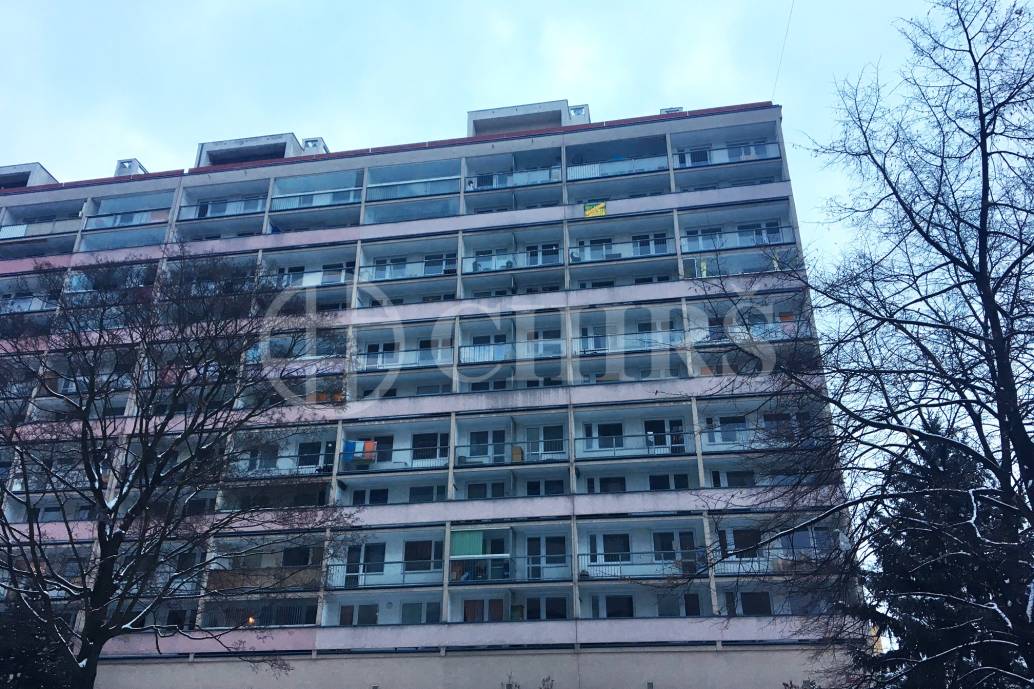 Prodej bytu 2+1 se dvěma balkony, OV, 50m2, ul. Tádžická 1424/2, Praha 10 - Vršovice