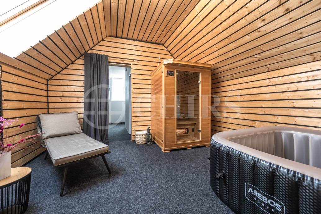 Prodej vícegeneračního rodinného domu s garáží, OV, U Cikánky 370/20, Stodůlky-Praha 5